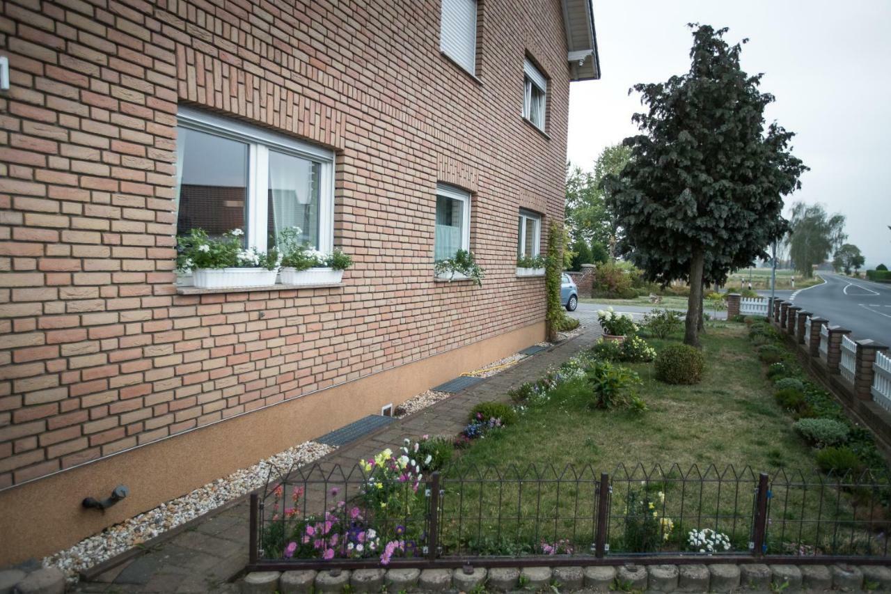 Ferienwohnung Landhaus Swisttal - In Der Naehe Phantasialand Bruehl Und Palmenparadies Therme Euskirchen Exterior foto